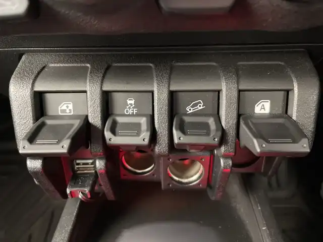 スズキ ジムニー XC 道央・札幌 2022(令4)年 4.1万km ジャングルグリーン ・４WD/ターボ/・スズキセーフティサポート/・衝突被害軽減ブレーキ/・社外ナビ/・DVD.CD.SD.USB.Bluetooth/・フルセグ/バックカメラ /・クルーズコントロール/・LEDライト/オートライト/・社外エンジンスターター/・ドライブレコーダー/・運転席/助手席シートヒーター/・スマートキーX2/・ETC