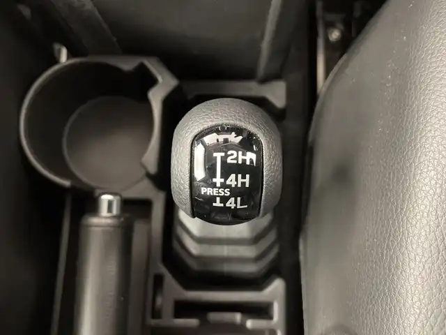 スズキ ジムニー XC 道央・札幌 2022(令4)年 4.1万km ジャングルグリーン ・４WD/ターボ/・スズキセーフティサポート/・衝突被害軽減ブレーキ/・社外ナビ/・DVD.CD.SD.USB.Bluetooth/・フルセグ/バックカメラ /・クルーズコントロール/・LEDライト/オートライト/・社外エンジンスターター/・ドライブレコーダー/・運転席/助手席シートヒーター/・スマートキーX2/・ETC
