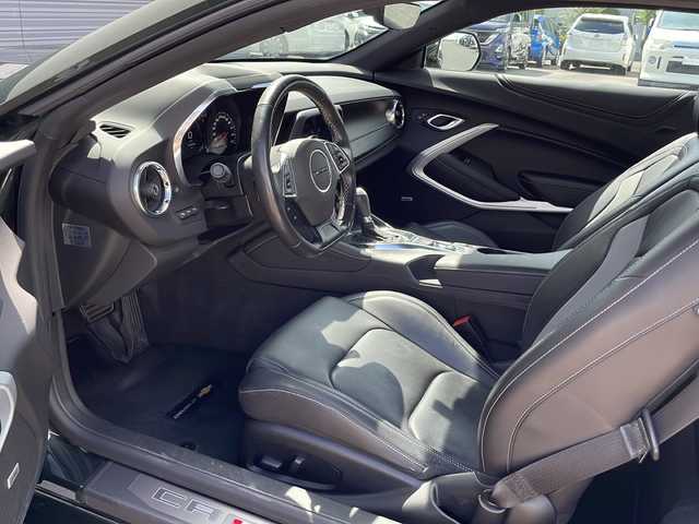 シボレー シボレー カマロ LT RS ヘリテージエディション 佐賀県 2020(令2)年 13.2万km ＤグリーンＭ 純正ディスプレイオーディオ/Bluetooth/Apple Car Play/Android Auto/限定色：ラリーグリーンメタリック/バックモニター/ワンオーナー/BOSE/クルーズコントロール/レーンキープアシスト/パドルシフト/前席パワーシート/シートメモリ/デジタルインナーミラー/ヘッドアップディスプレイ/前席シートヒーター/エアシート/LEDオートライト/オートエアコン/ETC/純正フロアマット/保証書/取扱説明書
