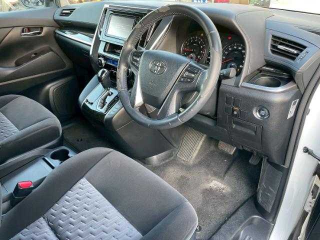 トヨタ アルファード S 岩手県 2016(平28)年 6.2万km ホワイトパールクリスタルシャイン 純正ＳＤナビ　Ｂｌｕｅｔｏｏｔｈ／ＣＤ／ＤＶＤ／フルセグＴＶ　/フリップダウンモニター　/ワンオーナー/両側パワースライドドア　/ＥＴＣ　/ＬＥＤヘッドライト　/ステアリングリモコン　ス/ペアキー有