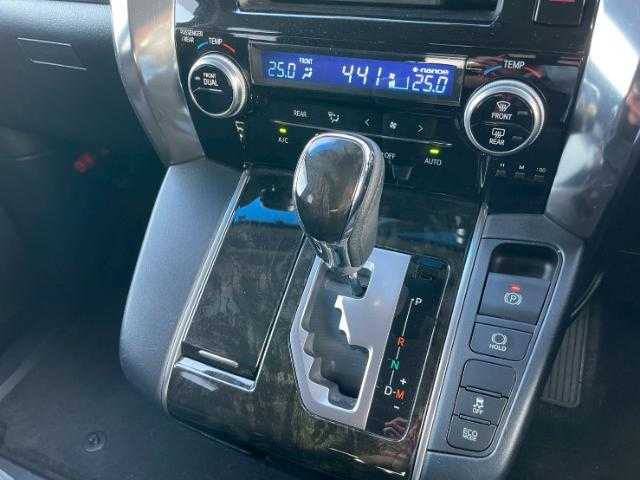 トヨタ アルファード S 岩手県 2016(平28)年 6.2万km ホワイトパールクリスタルシャイン 純正ＳＤナビ　Ｂｌｕｅｔｏｏｔｈ／ＣＤ／ＤＶＤ／フルセグＴＶ　/フリップダウンモニター　/ワンオーナー/両側パワースライドドア　/ＥＴＣ　/ＬＥＤヘッドライト　/ステアリングリモコン　ス/ペアキー有