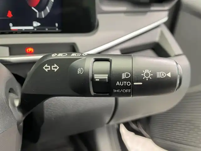 日産 オーラ G 鹿児島県 2023(令5)年 2.3万km 黒 禁煙車/ナビ(AVN-LBS01)/　・Bluetooth/　・AUX/デジタルインナーミラー/アラウンドビューカメラ/インテリジェントエマージェンシーブレーキ/踏み間違い衝突防止アシスト/標識検知機能/車線逸脱警報/ふらつき警報/BSW/LEDヘッドライト/アダプティブLEDヘッドライトシステム/電動パーキングブレーキ/オートブレーキホールド/ETC/ドライブレコーダー/ハーフレザーシート/ステアリングリモコン/電動格納ミラー