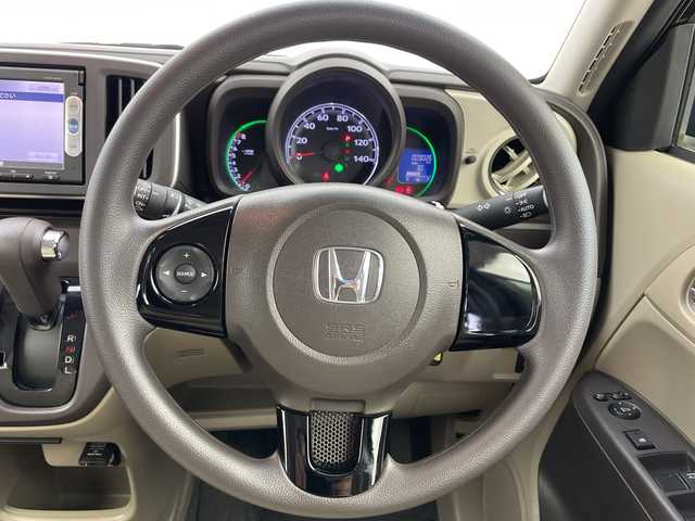 ホンダ Ｎ ＯＮＥ G Aパッケージ 富山県 2014(平26)年 0.9万km スマートブラック 純正ナビ【VXM-158C】/（AM/FM/CD/SD）/バックカメラ/衝突被害軽減ブレーキ/HIDヘッドライト/オートライト/横滑り防止装置/ドライブレコーダー/スマートキー×２/プッシュスタート/アイドリングストップ/純正フロアマット