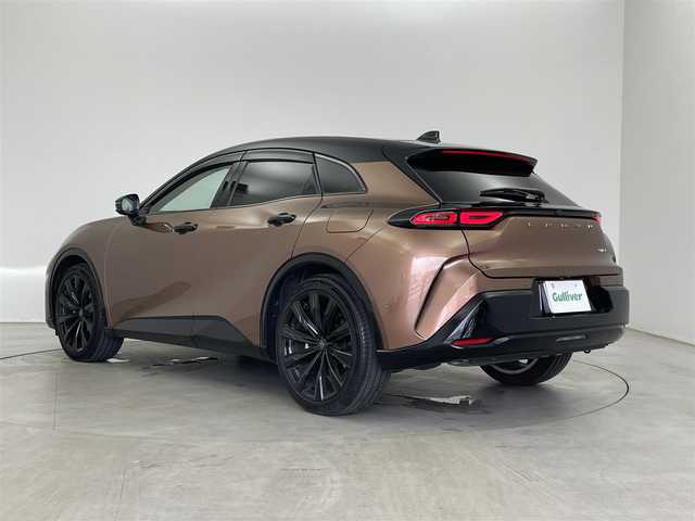 トヨタ クラウン スポーツ Z 埼玉県 2023(令5)年 1.9万km ゴールドⅡ パノラマルーフ　黒レザーシート　パノラミックビューモニター　純正１２．３インチディスプレイ　ＥＴＣ　デジタルインナーミラー　ＨＵＤ　ＢＳＭ　ＡＣ１００Ｖ　シートヒーター　ベンチレーション　シートメモリ