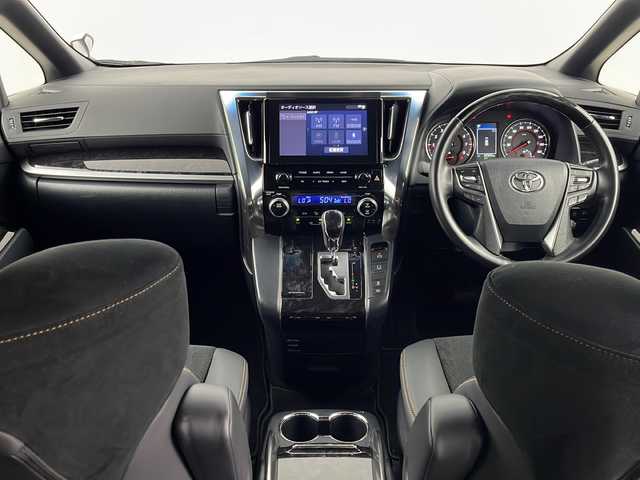 トヨタ アルファード S タイプゴールド 埼玉県 2020(令2)年 4.8万km ホワイトパールクリスタルシャイン 純正ディスプレイオーディオ/Bluetooth接続/CD/DVDプレイヤー/バックモニター/純正12インチフリップダウンモニター/ツインムーンルーフ/トヨタセーフティセンス/衝突被害軽減ブレーキ/レーンキープアシスト/オートマチックハイビーム/レーダークルーズコントロール/両側電動スライドドア/ステアリングスイッチ/パワーバックドア/ビルトインETC/電動パーキングブレーキ/ブレーキホールド/横滑り防止装置/左右分離型フルオートエアコン/ダブルオートエアコン/ドライブレコーダー
