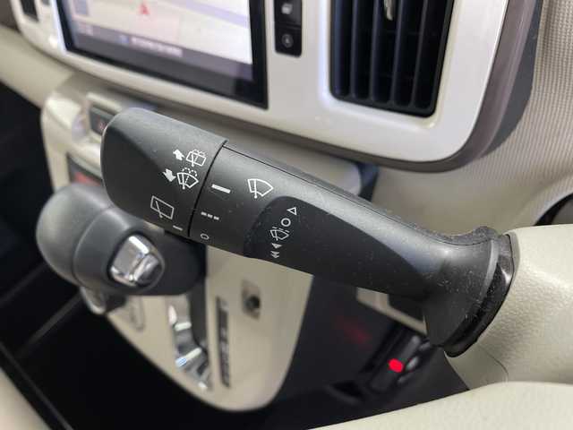 ダイハツ ムーヴ キャンバス X LTD メイクアップ SA Ⅲ 鹿児島県 2018(平30)年 7.5万km パールホワイトⅢ/ナチュラルベージュマイカメタリック 2トーン 純正8インチナビ/（AM/FM/CD/DVD/Bluetooth/HDMI）/フルセグテレビ/バックカメラ/両側パワースライドドア/ETC/スマートアシストIII/・衝突警報機能/・衝突回避支援ブレーキ/・誤発進抑制制御機能/・車線逸脱警報機能/・先行車発進お知らせ機能/・オートハイビーム/オートエアコン/スマートキー/横滑り防止装置