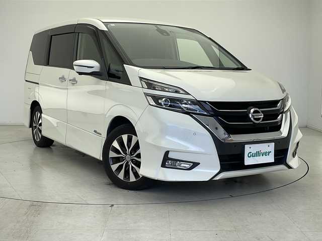 日産 セレナ ハイウェイスター 千葉県 2017(平29)年 7万km ブリリアントホワイトパール 衝突被害軽減システム/レーンキープアシスト/コーナーセンサー（前後）/クルーズコントロール/パーキングアシスト/アイドリングストップ/純正フリップダウンモニター/純正9インチSDナビ（MM516D-L）/　（Bluetooth/CD/DVD/USB/AUX/フルセグTV）/純正ETC/社外ドライブレコーダー（前後）/アイドリングストップ/両側パワースライドドア/パワーステアリング/純正フロアマット/オートライト/LEDヘッドライト/純正16インチアルミホイール