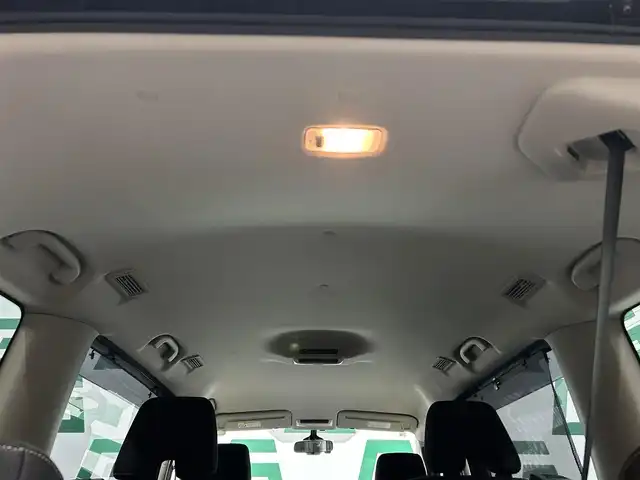 日産 セレナ e－パワー ハイウェイスター V 鹿児島県 2018(平30)年 4.2万km ダイヤモンドブラック 社外8インチナビ/フルセグTV/BT/CD/DVD/MSV/アラウンドビューモニター/エマージェンシーブレーキ/パーキングアシスト/両側パワースライドドア/前席シートヒーター/ステアリングヒーター/ドライブレコーダー/ETC/LEDヘッドライト/純正15インチアルミホイール/純正フロアマット