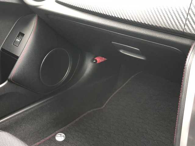 トヨタ ８６ GT 愛媛県 2014(平26)年 5.7万km ダークグレーメタリック 純正ナビ(NSLN-W62) SD未着/・フルセグTV /Bluetooth/SD/バックカメラ /パドルシフト /ETC /HIDオートライト /・フォグランプ /スマートキー /・スペアキー /エンジンスターター /SPROT/SNOWMODE /禁煙車 /純正アルミ/取扱説明書/保証書