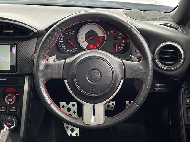 トヨタ ８６ GT 鹿児島県 2014(平26)年 5.7万km ダークグレーメタリック 純正ナビ(NSLN-W62) SD未着/・フルセグTV /Bluetooth/SD/バックカメラ /パドルシフト /ETC /HIDオートライト /フォグランプ /スマートキー /スペアキー /エンジンスターター /SPROT/SNOWMODE /禁煙車 /純正アルミホイール/取扱説明書/保証書