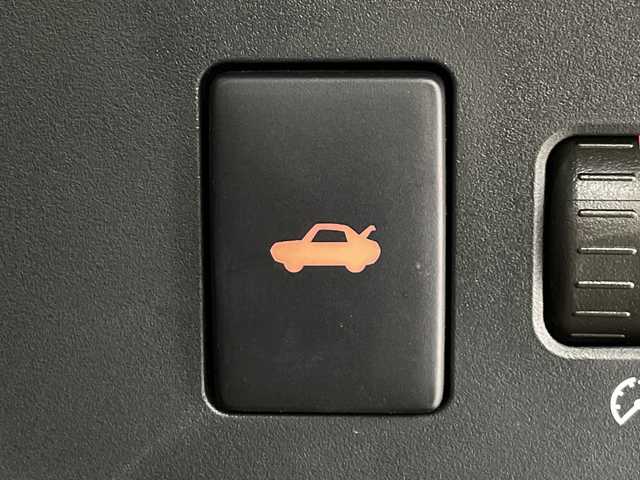 トヨタ ８６ GT 鹿児島県 2014(平26)年 5.7万km ダークグレーメタリック 純正ナビ(NSLN-W62) SD未着/・フルセグTV /Bluetooth/SD/バックカメラ /パドルシフト /ETC /HIDオートライト /フォグランプ /スマートキー /スペアキー /エンジンスターター /SPROT/SNOWMODE /禁煙車 /純正アルミホイール/取扱説明書/保証書