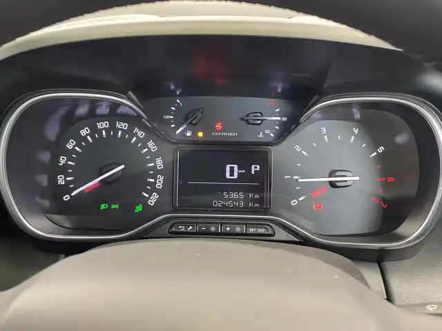 シトロエン Ｃ３ エアクロス シャイン 栃木県 2020(令2)年 2.5万km グレーＭ ワンオーナー/純正ディスプレイオーディオ/(USB・iPod)/バックカメラ/サイドカメラ/アクティブセーフティブレーキ/レーンキープアシスト/ブラインドスポットモニター/クルーズコントロール/アダプティブフローティングシステム/オートライト/前後コーナーセンサー/ルーフレール/ドライブレコーダー/パーキングアシスト/MTモード付AT/ETC/純正アルミホイール/純正フロアマット/スマートキー/プッシュスタート/取扱説明書/保証書