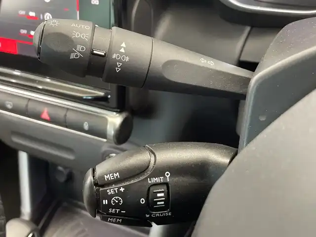 シトロエン Ｃ３ エアクロス シャイン 栃木県 2020(令2)年 2.5万km グレーＭ ワンオーナー/純正ディスプレイオーディオ/(USB・iPod)/バックカメラ/サイドカメラ/アクティブセーフティブレーキ/レーンキープアシスト/ブラインドスポットモニター/クルーズコントロール/アダプティブフローティングシステム/オートライト/前後コーナーセンサー/ルーフレール/ドライブレコーダー/パーキングアシスト/MTモード付AT/ETC/純正アルミホイール/純正フロアマット/スマートキー/プッシュスタート/取扱説明書/保証書