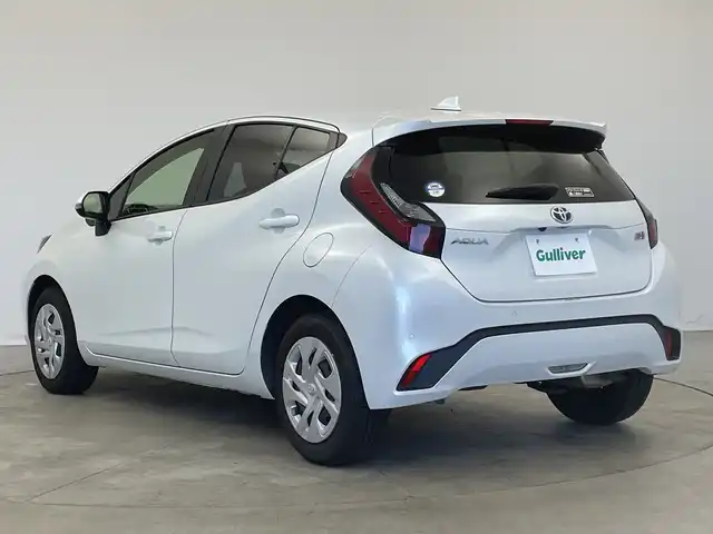 トヨタ アクア G 新潟県 2022(令4)年 3.8万km プラチナホワイトパールマイカ バックカメラ　/レーンキープアシスト　/衝突被害軽減システム　/前方ドライブレコーダー　/前後コーナーセンサー/追従クルーズコントロール/ビルトインETC　/LEDオートライト　/オートマチックハイビーム　/レザーステアリング　/純正フロアマット/スマートキー/Bluetooth・USB/保証書/取扱説明書