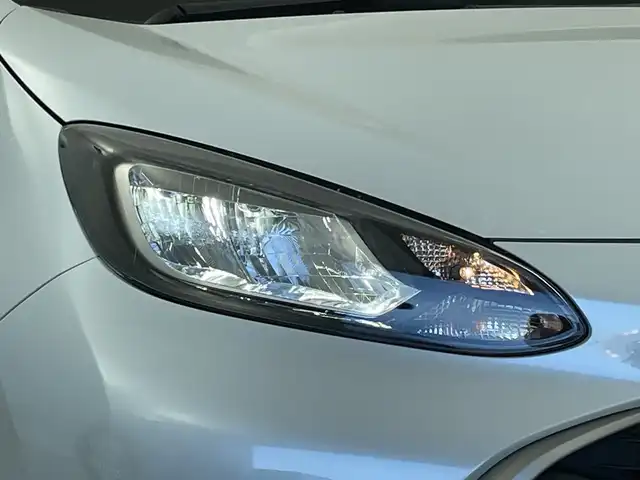 トヨタ アクア G 新潟県 2022(令4)年 3.8万km プラチナホワイトパールマイカ バックカメラ　/レーンキープアシスト　/衝突被害軽減システム　/前方ドライブレコーダー　/前後コーナーセンサー/追従クルーズコントロール/ビルトインETC　/LEDオートライト　/オートマチックハイビーム　/レザーステアリング　/純正フロアマット/スマートキー/Bluetooth・USB/保証書/取扱説明書