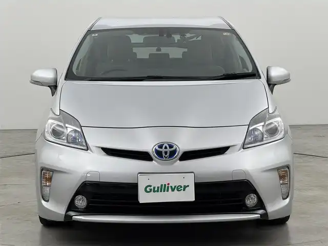 トヨタ プリウス G 福岡県 2012(平24)年 3.8万km シルバーM 純正ナビ　/バックカメラ　/ビルトインＥＴＣ　/前後ドライブレコーダー　/クルーズコントロール　/ステアリングスイッチ　/プッシュスタート　/電動格納式ドアミラー　/ハーフレザー　/パワーシート　/純正１７インチＡＷ/純正ＡＷ４本社内積込み
