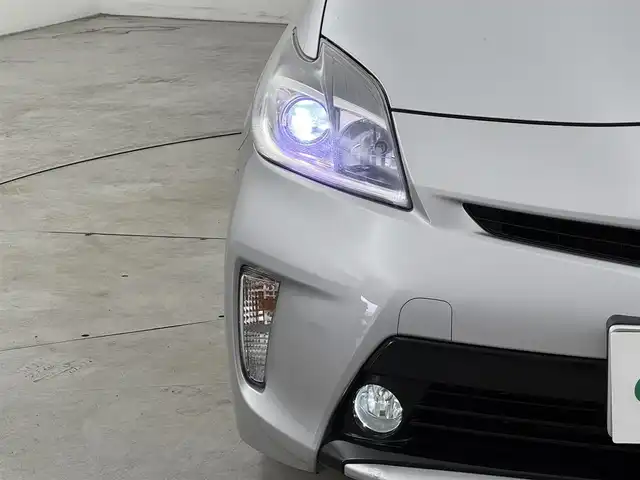 トヨタ プリウス G 福岡県 2012(平24)年 3.8万km シルバーM 純正ナビ　/バックカメラ　/ビルトインＥＴＣ　/前後ドライブレコーダー　/クルーズコントロール　/ステアリングスイッチ　/プッシュスタート　/電動格納式ドアミラー　/ハーフレザー　/パワーシート　/純正１７インチＡＷ/純正ＡＷ４本社内積込み