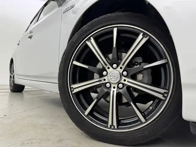 トヨタ プリウス G 福岡県 2012(平24)年 3.8万km シルバーM 純正ナビ　/バックカメラ　/ビルトインＥＴＣ　/前後ドライブレコーダー　/クルーズコントロール　/ステアリングスイッチ　/プッシュスタート　/電動格納式ドアミラー　/ハーフレザー　/パワーシート　/純正１７インチＡＷ/純正ＡＷ４本社内積込み