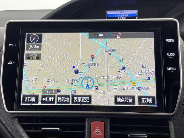 トヨタ エスクァイア ハイブリッド Gi ブラックテーラード 群馬県 2017(平29)年 8.8万km ブラック 雹害車　純正１０型ナビ　純正１２．１型後席モニター　バックカメラ　クルーズコントロール　両側電動スライドドア　ビルトインＥＴＣ　衝突被害軽減ブレーキ　レーンアシスト　ＬＥＤヘッドライト　フォグ　禁煙車