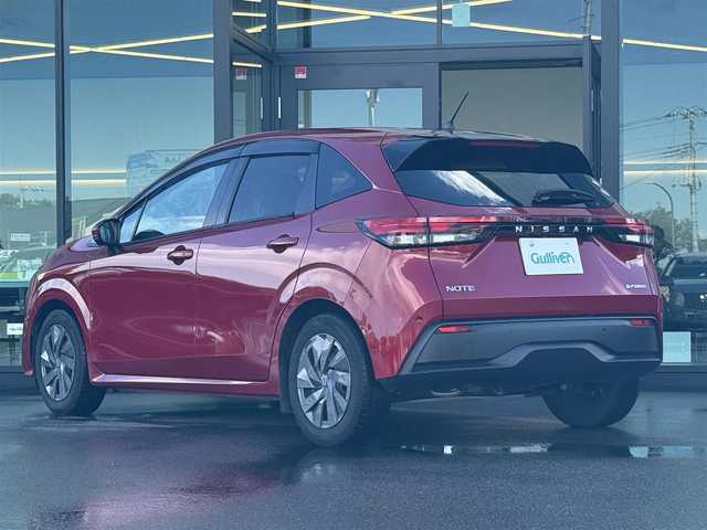 日産 ノート S 東京都 2021(令3)年 2万km ガーネットレッド ワンオーナー/純正9インチナビ/【ipod/SD/FM/AM/TV/USB/BT/CD/DVD】/インテリジェントルームミラー/ETC/ドライブレコーダー/360°セーフティアシスト/・アラウンドビューモニター/・インテリジェント エマージェンシーブレーキ/・インテリジェント LI（車線逸脱防止支援システム）/　LDW（車線逸脱警報）/・インテリジェント BSI（後側方衝突防止支援システム）/　BSW（後側方車両検知警報）/・踏み間違い衝突防止アシスト/コーナーセンサー/LEDヘッドライト/オートライト/フォグランプ/電子パーキング/オートホールド/ＵＳＢポート/ＩＳＯＦＩＸ/プッシュスタート/スマートキー/スペアキー×１