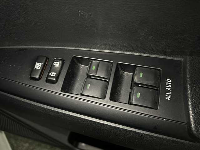 トヨタ カローラ アクシオ 1．5G 福島県 2014(平26)年 10.5万km ホワイトパールクリスタルシャイン 純正ナビ　Ｂｌｕｅｔｏｏｔｈ　フルセグ　バックＣ　ＥＴＣ　ステアスイッチ　ｎａｎｏｅ　フロントワイパーデアイサー　オートＨＩＤライト　電動格納ミラー　リモコンキー　マット　エンジンスターター