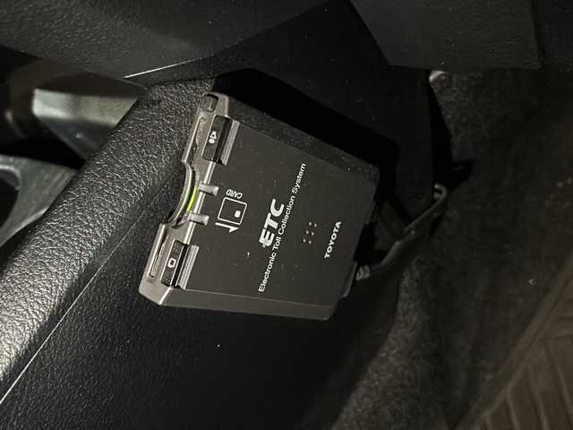 トヨタ カローラ アクシオ 1．5G 福島県 2014(平26)年 10.5万km ホワイトパールクリスタルシャイン 純正ナビ　Ｂｌｕｅｔｏｏｔｈ　フルセグ　バックＣ　ＥＴＣ　ステアスイッチ　ｎａｎｏｅ　フロントワイパーデアイサー　オートＨＩＤライト　電動格納ミラー　リモコンキー　マット　エンジンスターター