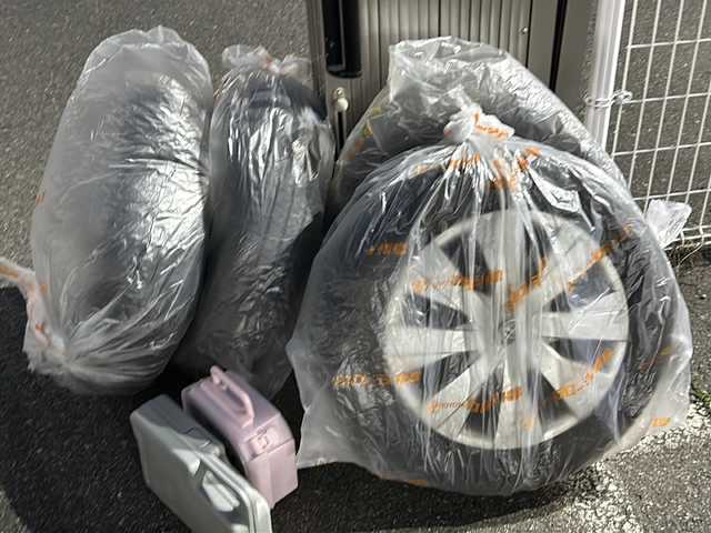トヨタ カローラ アクシオ 1．5G 福島県 2014(平26)年 10.5万km ホワイトパールクリスタルシャイン 純正ナビ　Ｂｌｕｅｔｏｏｔｈ　フルセグ　バックＣ　ＥＴＣ　ステアスイッチ　ｎａｎｏｅ　フロントワイパーデアイサー　オートＨＩＤライト　電動格納ミラー　リモコンキー　マット　エンジンスターター