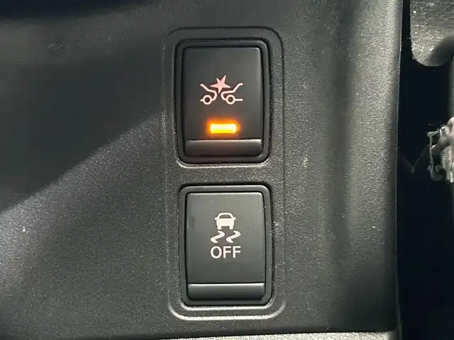 日産 セレナ ライダー プロパイロット E 鹿児島県 2017(平29)年 6.4万km ダイヤモンドブラック 禁煙車/純正ナビ/（BluetoothフルセグTV　DVD/CD）/バックカメラ/フリップダウンモニター/前後ドライブレコーダー/ETC/ブレーキホールド/プロパイロット/クルーズコントロール/社外16インチアルミホイール/フルエアロ/ハンズフリーオートスライドドア/両側パワースライドドア/LEDヘッドライト