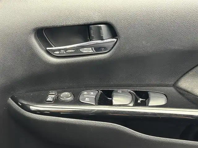 日産 セレナ ライダー プロパイロット E 鹿児島県 2017(平29)年 6.4万km ダイヤモンドブラック 禁煙車/純正ナビ/（BluetoothフルセグTV　DVD/CD）/バックカメラ/フリップダウンモニター/前後ドライブレコーダー/ETC/ブレーキホールド/プロパイロット/クルーズコントロール/社外16インチアルミホイール/フルエアロ/ハンズフリーオートスライドドア/両側パワースライドドア/LEDヘッドライト