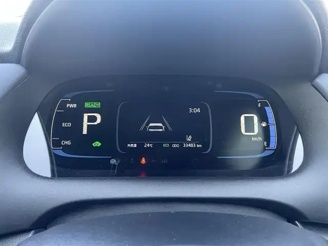 トヨタ アクア Z 愛媛県 2023(令5)年 3.4万km プラチナホワイトパールマイカ 純正ナビ(Bluetooth/AppleCarPlay/AndroidAuto/フルセグ) 　アラウンドビューモニター /ブラインドスポットモニター /前後コーナーセンサー /ハーフレザーシート /D席パワーシート 　/D/N席ヒートシーター 　/ETC 2.0　/LEDヘッドライト 　/フォグランプ /オートライト/オートマチックハイビーム /純正16インチアルミホイール /純正フロアマット /純正ドアバイザー /横滑り防止装置 　/レーンキープアシスト 　/衝突被害軽減システム /革巻きステアリング /ハンドルヒーター /ステアリングスイッチ /プッシュスタート /スマートキー /スペアキー1本 /取扱説明書・保証書