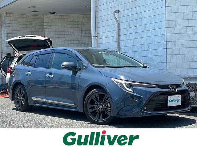 トヨタ カローラツーリング ダブルバイビー 神奈川県 2023(令5)年 1.7万km マッシブグレー トヨタセーフティーセンス/・プリクラッシュセーフティ/・レーントレーシングアシスト/・レーダークルーズコントロール/・ロードサインアシスト/・オートマチックハイビーム/・先行車発進告知機能/・ドライバー異常時対応システム/・プロアクティブドライビングアシスト/・ブラインドスポットモニター/・リヤクロストラフィックアラート/・パーキングサポートブレーキ/ブレーキホールド/電動パーキングブレーキ/純正ディスプレイオーディオ/【BT/Miracast/フルセグTV】/バックカメラ/アンビエントライト/純正17インチアルミホイール/純正フロアマット/純正ドアバイザー/ETC2.0/前後ドライブレコーダー/電動格納ウィンカーミラー/ハーフレザーシート/保証書/スマートキー/スペアキー×1