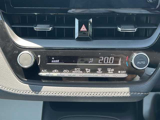 トヨタ カローラツーリング ダブルバイビー 神奈川県 2023(令5)年 1.7万km マッシブグレー トヨタセーフティーセンス/・プリクラッシュセーフティ/・レーントレーシングアシスト/・レーダークルーズコントロール/・ロードサインアシスト/・オートマチックハイビーム/・先行車発進告知機能/・ドライバー異常時対応システム/・プロアクティブドライビングアシスト/・ブラインドスポットモニター/・リヤクロストラフィックアラート/・パーキングサポートブレーキ/ブレーキホールド/電動パーキングブレーキ/純正ディスプレイオーディオ/【BT/Miracast/フルセグTV】/バックカメラ/アンビエントライト/純正17インチアルミホイール/純正フロアマット/純正ドアバイザー/ETC2.0/前後ドライブレコーダー/電動格納ウィンカーミラー/ハーフレザーシート/保証書/スマートキー/スペアキー×1