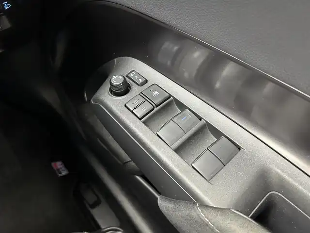 トヨタ アクア GRスポーツ 茨城県 2023(令5)年 1.8万km ブラックマイカ 純正ディスプレイオーディオ/・ナビキット機能あり/バックカメラ/ステアリングヒーター/レーダークルーズコントロール/AC100V/コーナーセンサー/オートマチックハイビーム/ハーフレザーシート/シートヒーター/純正17インチAW/純正フロアマット/LEDヘッドライト/ビルトインETC2.0/純正ドライブレコーダー