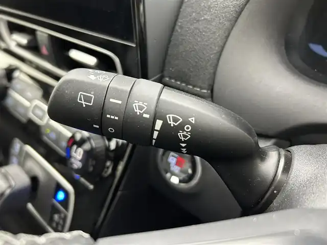 トヨタ アクア GRスポーツ 茨城県 2023(令5)年 1.8万km ブラックマイカ 純正ディスプレイオーディオ/・ナビキット機能あり/バックカメラ/ステアリングヒーター/レーダークルーズコントロール/AC100V/コーナーセンサー/オートマチックハイビーム/ハーフレザーシート/シートヒーター/純正17インチAW/純正フロアマット/LEDヘッドライト/ビルトインETC2.0/純正ドライブレコーダー