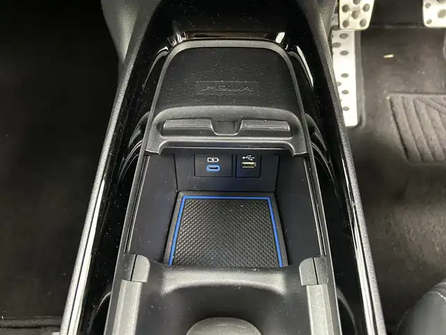 トヨタ アクア GRスポーツ 茨城県 2023(令5)年 1.8万km ブラックマイカ 純正ディスプレイオーディオ/・ナビキット機能あり/バックカメラ/ステアリングヒーター/レーダークルーズコントロール/AC100V/コーナーセンサー/オートマチックハイビーム/ハーフレザーシート/シートヒーター/純正17インチAW/純正フロアマット/LEDヘッドライト/ビルトインETC2.0/純正ドライブレコーダー