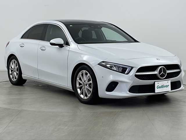 メルセデス・ベンツ Ａ２５０ 4MATIC 道央・札幌 2020(令2)年 2.4万km デジタルホワイト ・4WD/・純正ナビ&BT&TV&USB/・全周囲カメラ/・パノラマルーフ/・アクティブドライブクルーズコントロール/・アクティブブレーキアシスト/・ヘッドアップディスプレイ/・コーナーセンサー/・横滑り防止装置/・アイドリングストップ/・前席パワーシート/・前席シートヒーター/・レザーシート/・ビルトインETC/・純正フロアマット/・LEDヘッドライト/・オートライト/・スマートキー/・スペアキー/・純正17インチAW