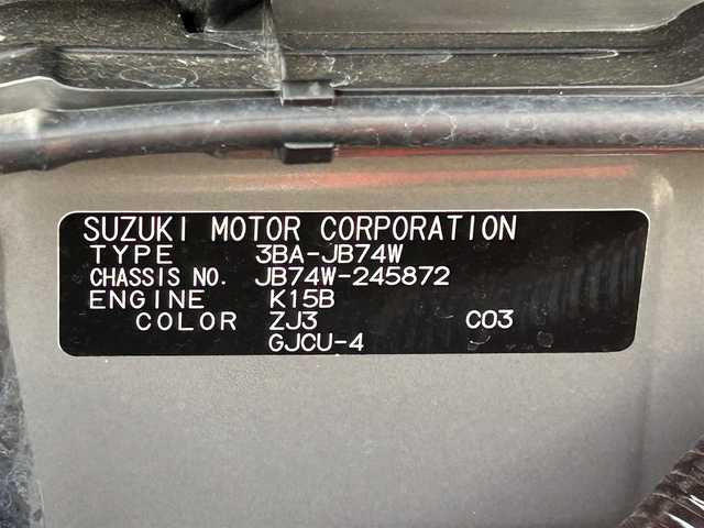 スズキ ジムニー シエラ JC 埼玉県 2025(令7)年 0.5万km ブルーイッシュブラックパール3 カーオーディオ(DEH-7100)/　(FM/Bluetooth/CD)/ビルトインETC/4WD/クルーズコントロール/衝突被害軽減ブレーキ/車線逸脱警報/後方コーナーセンサー/運転席・助手席シートヒーター/ヒーテッドドアミラー/ヘッドライトウォッシャー/背面タイヤ/オートLEDライト/純正15インチアルミホイール