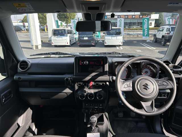 スズキ ジムニー シエラ JC 埼玉県 2025(令7)年 0.5万km ブルーイッシュブラックパール3 カーオーディオ(DEH-7100)/　(FM/Bluetooth/CD)/ビルトインETC/4WD/クルーズコントロール/衝突被害軽減ブレーキ/車線逸脱警報/後方コーナーセンサー/運転席・助手席シートヒーター/ヒーテッドドアミラー/ヘッドライトウォッシャー/背面タイヤ/オートLEDライト/純正15インチアルミホイール