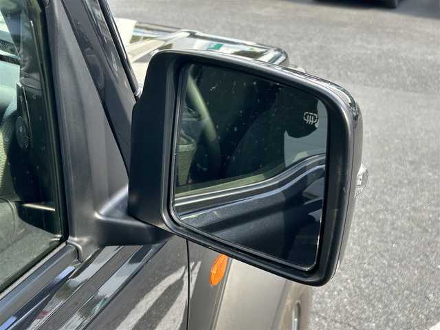 スズキ ジムニー シエラ JC 埼玉県 2025(令7)年 0.5万km ブルーイッシュブラックパール3 カーオーディオ(DEH-7100)/　(FM/Bluetooth/CD)/ビルトインETC/4WD/クルーズコントロール/衝突被害軽減ブレーキ/車線逸脱警報/後方コーナーセンサー/運転席・助手席シートヒーター/ヒーテッドドアミラー/ヘッドライトウォッシャー/背面タイヤ/オートLEDライト/純正15インチアルミホイール