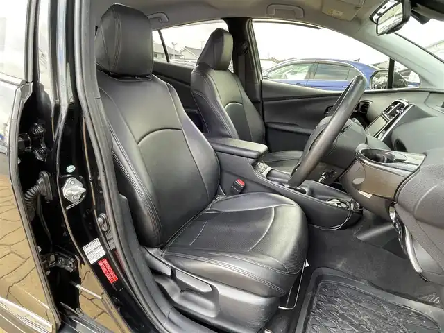 トヨタ プリウス Sセーフティプラス 宮崎県 2016(平28)年 8.1万km アティチュードブラックマイカ 純正９インチナビ／フルセグ／バックカメラ／ＥＴＣ／モデリスタエアロ／ＬＥＤヘッドライト／クリアランスソナー／純正アルミ/オートマチックハイビーム/レーダークルーズ