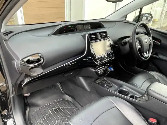 トヨタ プリウス Sセーフティプラス 宮崎県 2016(平28)年 8.1万km アティチュードブラックマイカ 純正９インチナビ／フルセグ／バックカメラ／ＥＴＣ／モデリスタエアロ／ＬＥＤヘッドライト／クリアランスソナー／純正アルミ/オートマチックハイビーム/レーダークルーズ