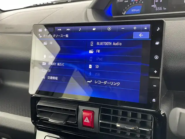 ダイハツ タント カスタム X 埼玉県 2024(令6)年 0.7万km シャイニングホワイトパール ・純正１０インチナビ　/・全周囲モニター　/・ＥＴＣ　/・両側パワースライドドア　/・Ｂｌｕｅｔｏｏｔｈ　/ＤＶＤ　ＣＤ　/・フルセグＴＶ　/・HDMI入力端子　/・純正ドライブレコーダー　/・スマートアシスト　/・サイドバイザー/・電動パーキングブレーキ/・シートバックテーブル/・リヤサンシェード/・スマートキー/・プッシュスタート/・ＬＥＤヘッドライト/・フォグランプ