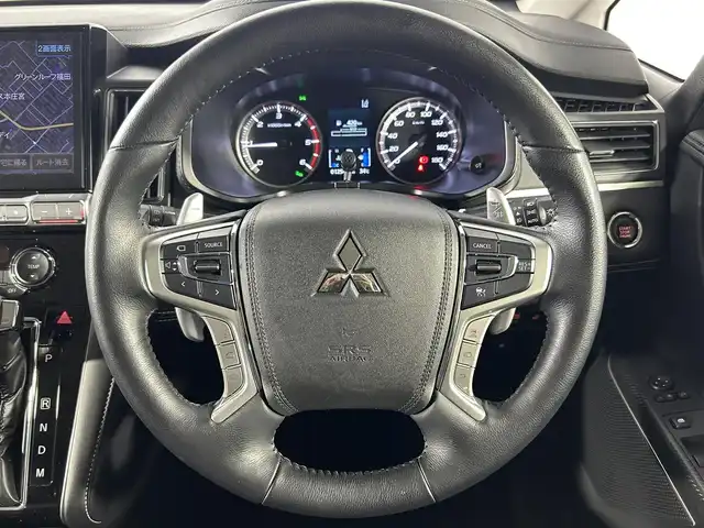 三菱 デリカＤ：５ シャモニー 佐賀県 2024(令6)年 1.3万km アメジストブラック 社外11インチナビ/AM/FM/CD/DVD/BT/USB/HDMI/SD/フルセグTV/Android Auto/Apple Car Play/ALPINEフリップダウンモニター/衝突軽減システム/ブラインドスポットモニター/バックモニター/両側パワースライドドア/オートステップ/パワーバックドア/レーダークルーズコントロール/レーンキープ/ビルトインETC/ハーフレザーシート/シートヒーター/ステアリングヒーター/純正１８インチアルミホイール/LEDヘッドライト/フォグランプ/パドルシフト