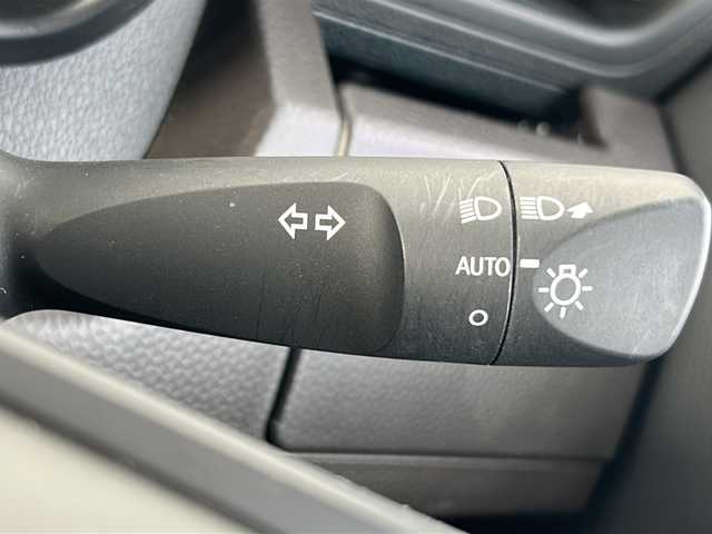 トヨタ ルーミー X 三重県 2022(令4)年 3.9万km パールホワイトⅢ 純正ナビ /バックカメラ /片側パワースライドドア /ETC /前方ドライブレコーダー /前後コーナーセンサー  /衝突軽減ブレーキ /アイドリングストップ /オートライト /ヘッドライトレベライザー /ステアリングスイッチ/ステアリングスイッチ/禁煙車