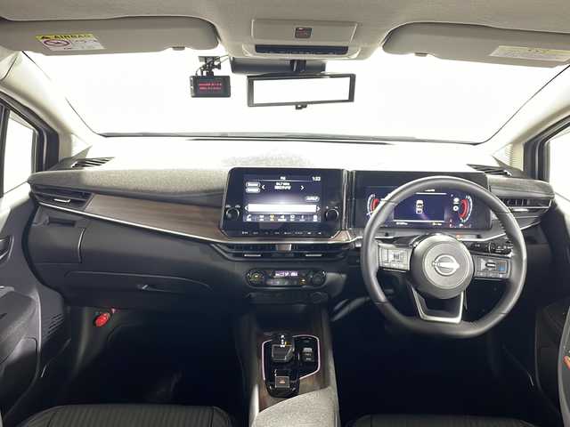 日産 オーラ G レザーエディション 沖縄県 2022(令4)年 2.2万km ピュアホワイトパール / スーパーブラック 2トーン 禁煙車　/県外仕入れ/純正メーカーナビ/【CD/DVD/フルセグTV/BT】/全方位カメラ/デジタルインナーミラー/BOSEサウンドシステム/プロパイロット/ETC2.0/衝突被害軽減システム/後方コーナーセンサー/ブラインドスポットモニター/オートマチックハイビーム/レザーシート/ステアリングリモコン/LEDヘッドライト/オートライト/スマートキー