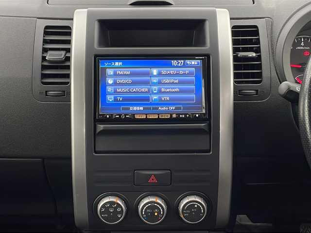 日産 エクストレイル 20Xt 新潟県 2012(平24)年 8.9万km ブリリアントホワイトパール 4WD/純正SDナビ/(AM/FM/CD/DVD/SD/フルセグ/Bluetooth)/バックモニター/ハイパールーフレール/レザーシート/全席シートヒーター/純正フロアマット/ドアバイザー/スマートキー/ETC