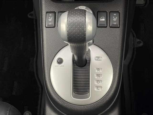 日産 エクストレイル 20Xt 新潟県 2012(平24)年 8.9万km ブリリアントホワイトパール 4WD/純正SDナビ/(AM/FM/CD/DVD/SD/フルセグ/Bluetooth)/バックモニター/ハイパールーフレール/レザーシート/全席シートヒーター/純正フロアマット/ドアバイザー/スマートキー/ETC
