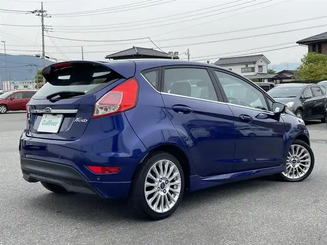 ヨーロッパフォード フィエスタ エコブースト 山梨県 2014(平26)年 4.9万km 青 ワンオーナー/Bluetooth接続/ETC/バックカメラ/前席シートヒーター/横滑り防止装置/レーンキープアシスト/純正アルミホイール/スマートキー/取扱説明書/保証書