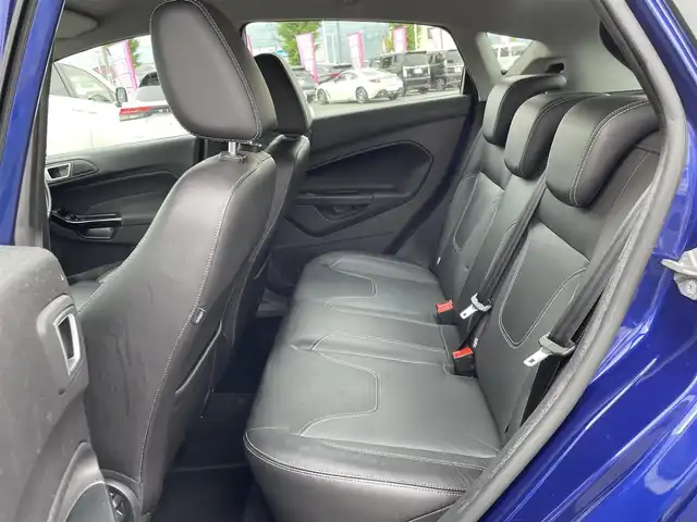ヨーロッパフォード フィエスタ エコブースト 山梨県 2014(平26)年 4.9万km 青 ワンオーナー/Bluetooth接続/ETC/バックカメラ/前席シートヒーター/横滑り防止装置/レーンキープアシスト/純正アルミホイール/スマートキー/取扱説明書/保証書