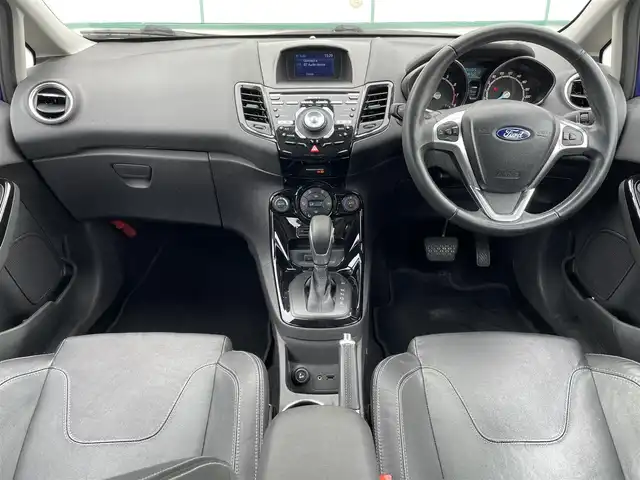 ヨーロッパフォード フィエスタ エコブースト 山梨県 2014(平26)年 4.9万km 青 ワンオーナー/Bluetooth接続/ETC/バックカメラ/前席シートヒーター/横滑り防止装置/レーンキープアシスト/純正アルミホイール/スマートキー/取扱説明書/保証書